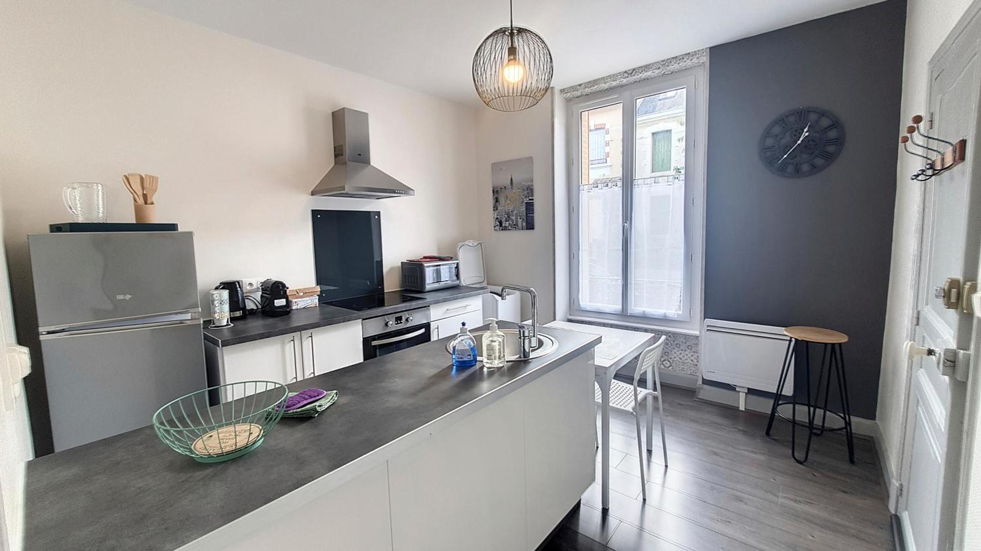 Appartement F2 refait à neuf tout confort Montluçon Extérieur photo